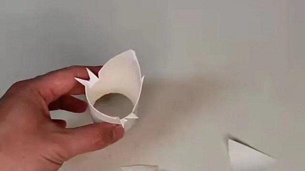 Lõi giấy vệ sinh đừng vội vứt đi, cắt gọt một chút là cả nhà đổ xô vào sử dụng - 3